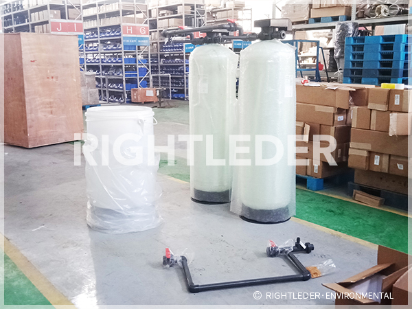 全自動軟化水設備在性能上有什么特點？